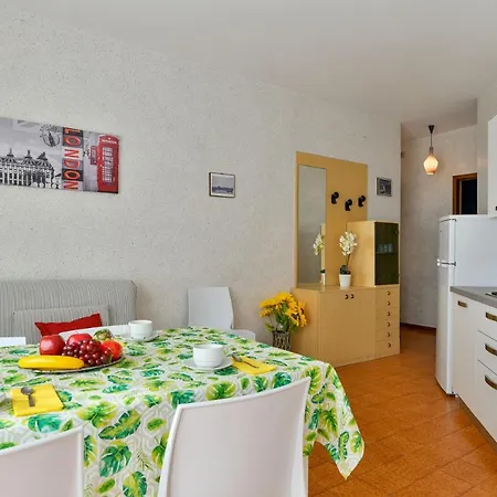 Apartament Garuda *